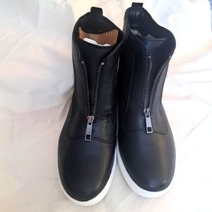 Naturalizer leather high top sneakers